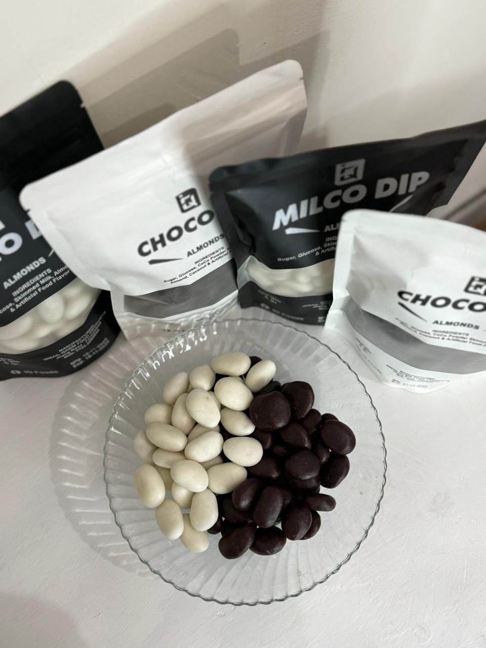 CHOCO-DIP ALMOND BITE